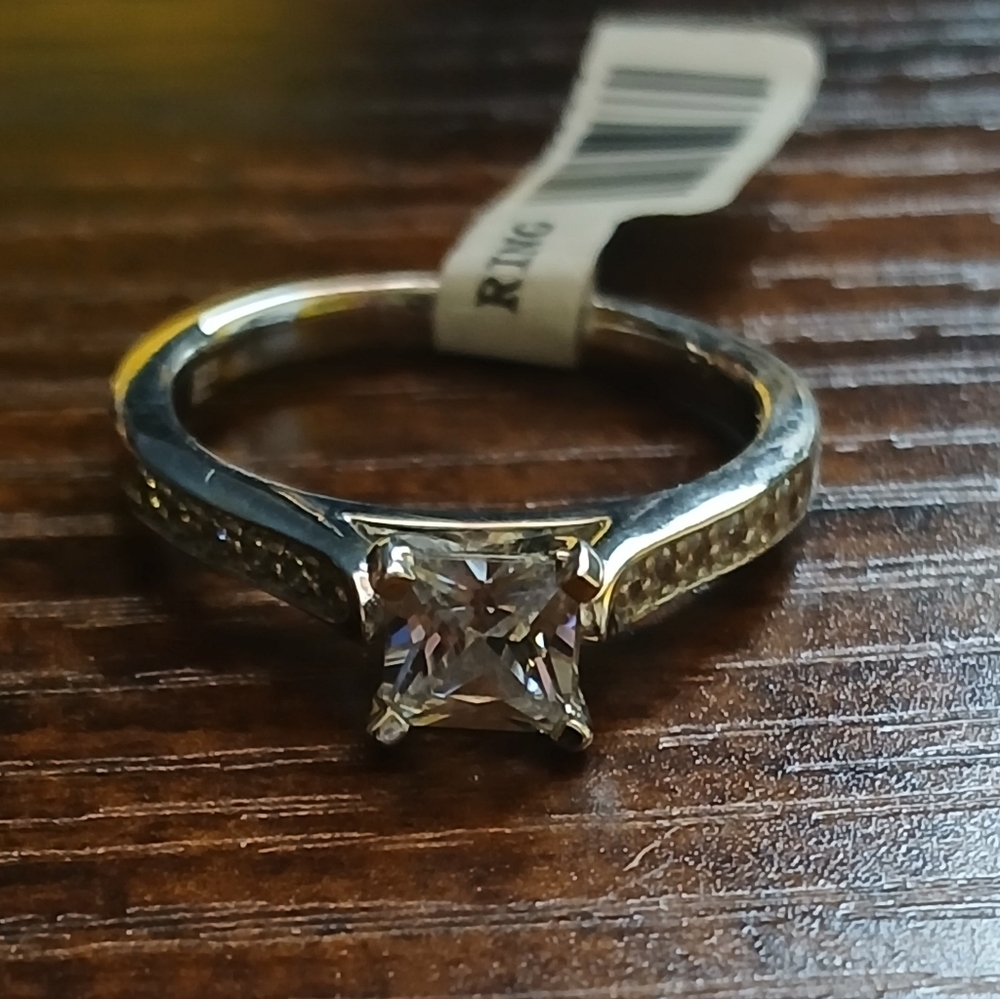 #3 ⚘Sz 7 925 S/S Square Triple A CZ Engagement Style Ring 😲